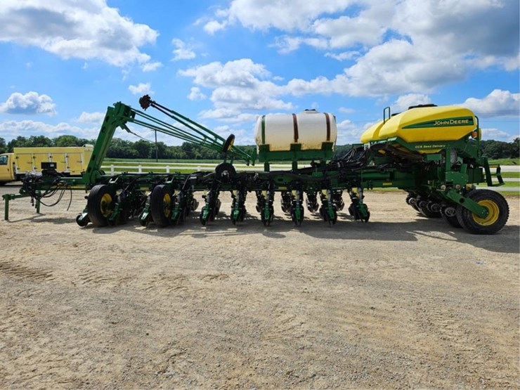 #225-•-westfield-130-71-13"-grain-auger-image-3