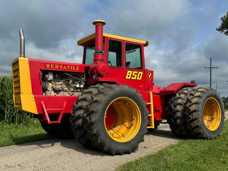 1976-versatile-850-image-2