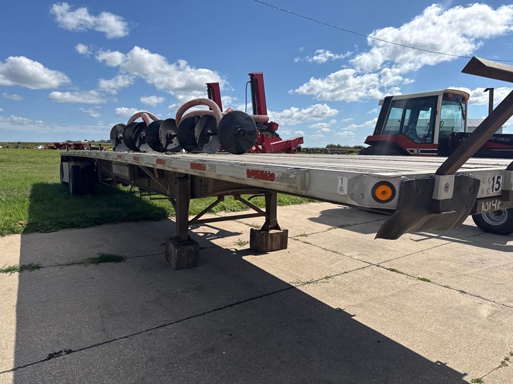 2000-utility-97-1/2-inch-x-48ft-spread-axle-flatbed-semi-trailer-image-3