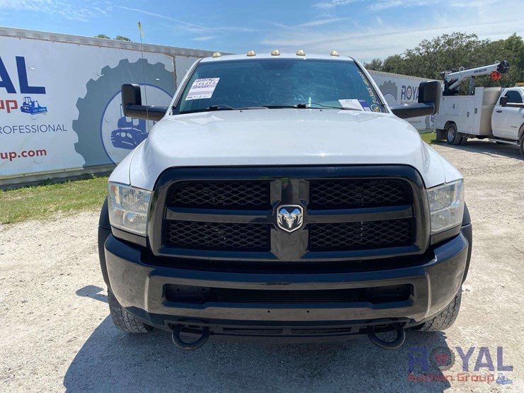 2014-dodge-ram-5500-image-36