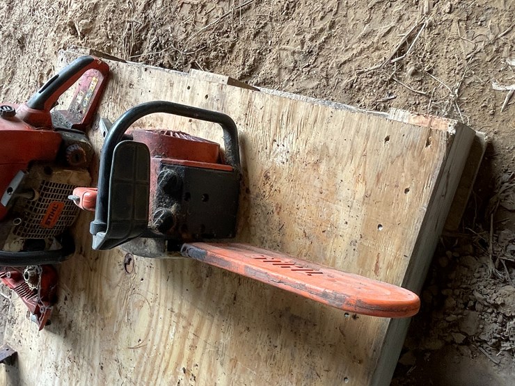 #5508-•-(2)-chain-saws-image-13