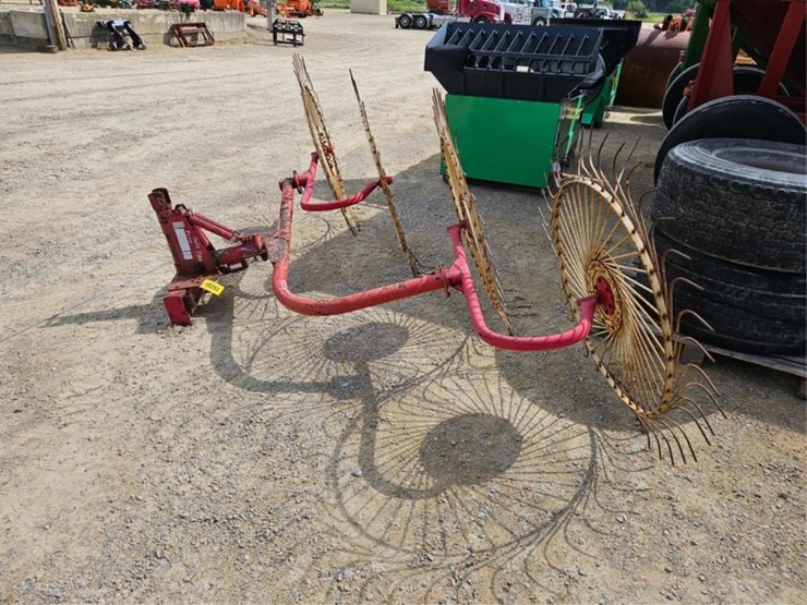 #293-•-3pt-4-wheel-rake-image-6