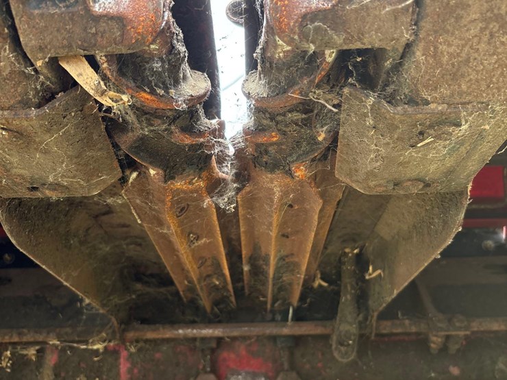2015-case-ih-3406-image-29