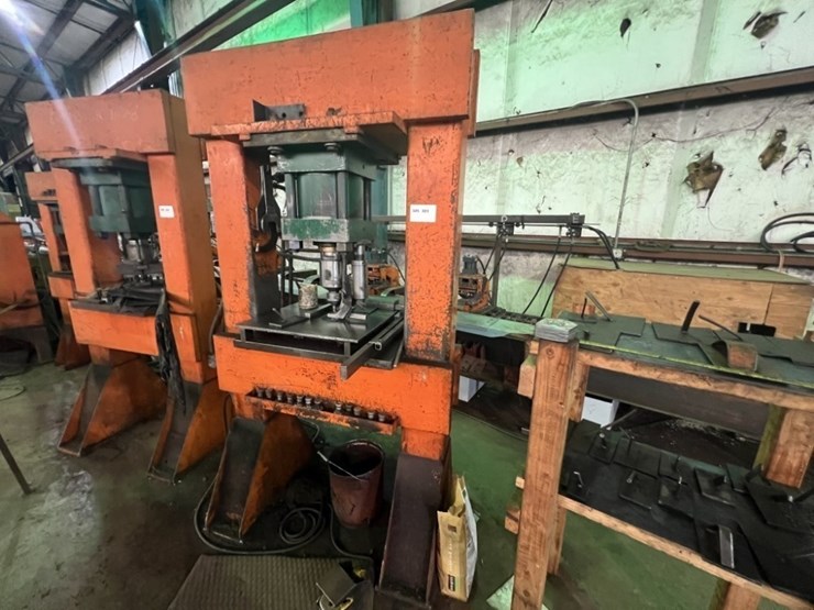 hydraulic-single-end-punch-machine-image-1
