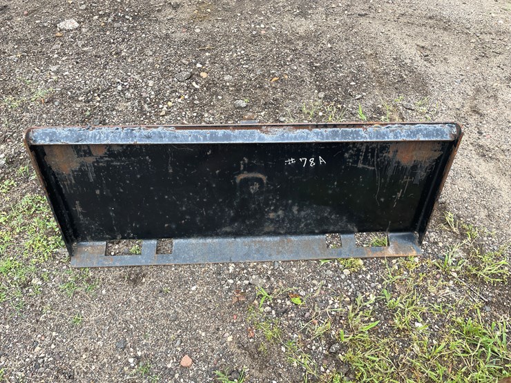 #210-•-skid-steer-mount-receiver-plate-image-5