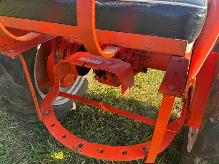 ac-“b”-tractor-image-8