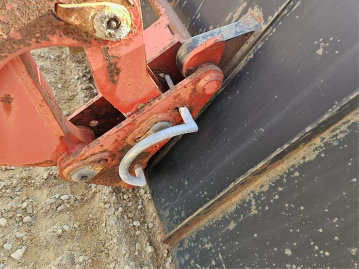 case-ih-l655-image-14
