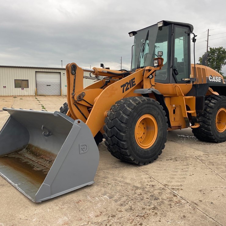 2007 CASE 721E