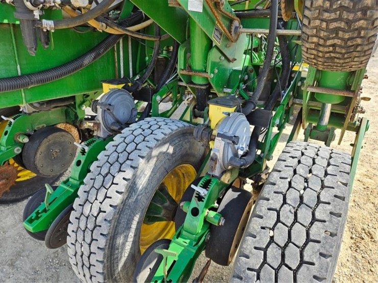 #225-•-westfield-130-71-13"-grain-auger-image-84