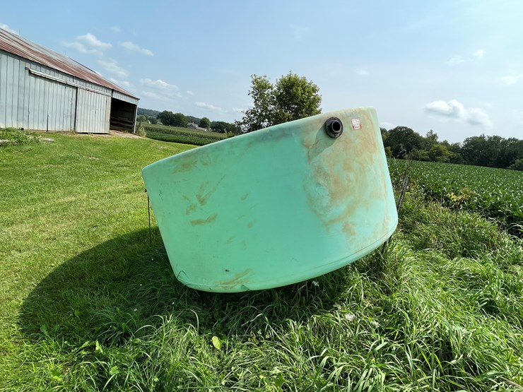 #5491-•-1000-gallon-poly-tank-image-5