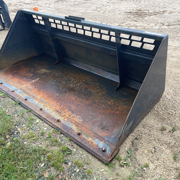 #188 • Stout Skid Steer Mount 84" Snow Bucket