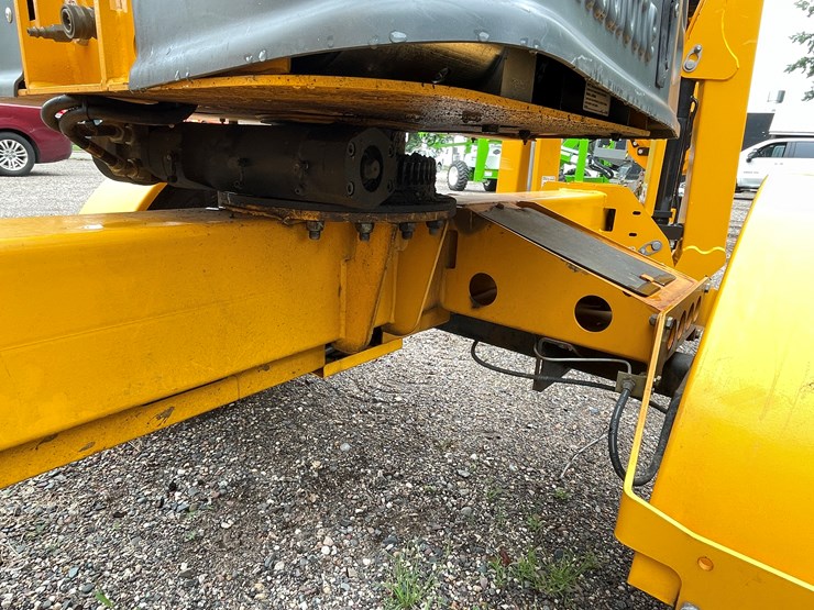 #108-•-2021-haulotte-3522a-towable-boom-lift-image-32