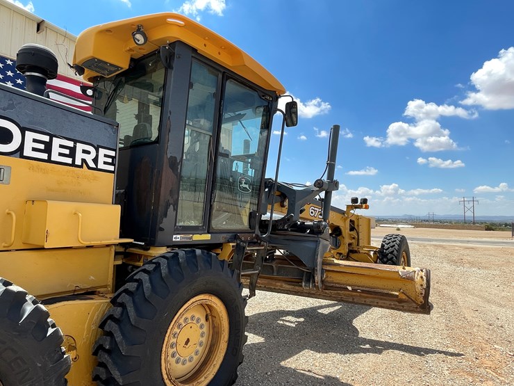 deere-672d-image-66