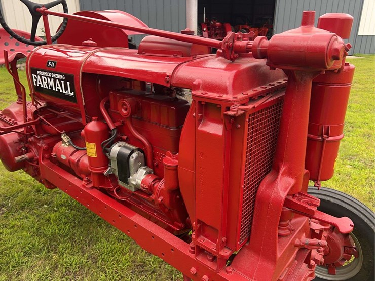 farmall-f-14-image-10