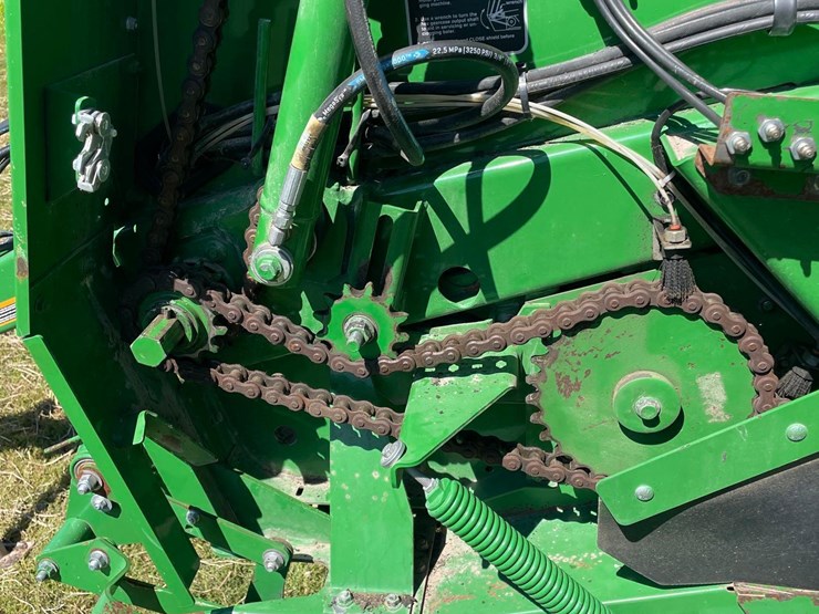 2018-john-deere-560r-image-26
