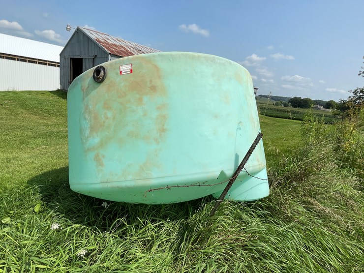 #5491-•-1000-gallon-poly-tank-image-1