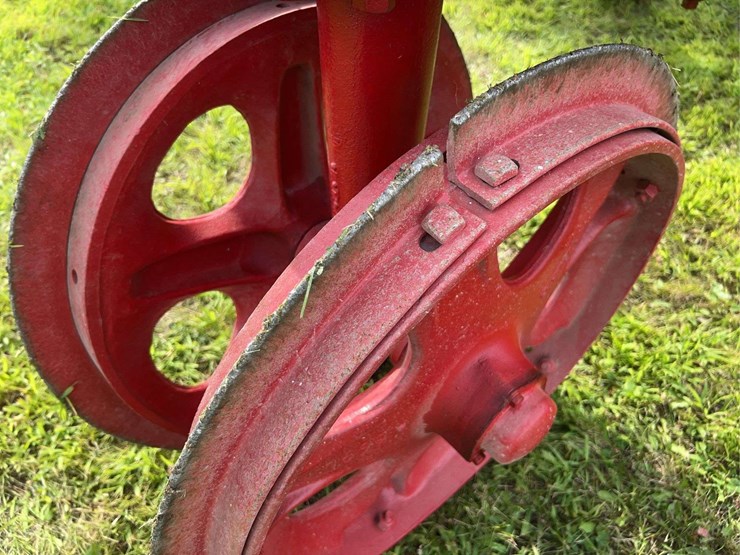 1940-farmall-h-distillate-image-15