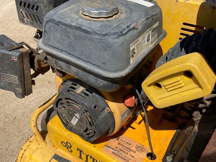 titan-industrial-tac-2t-air-compressor-image-6