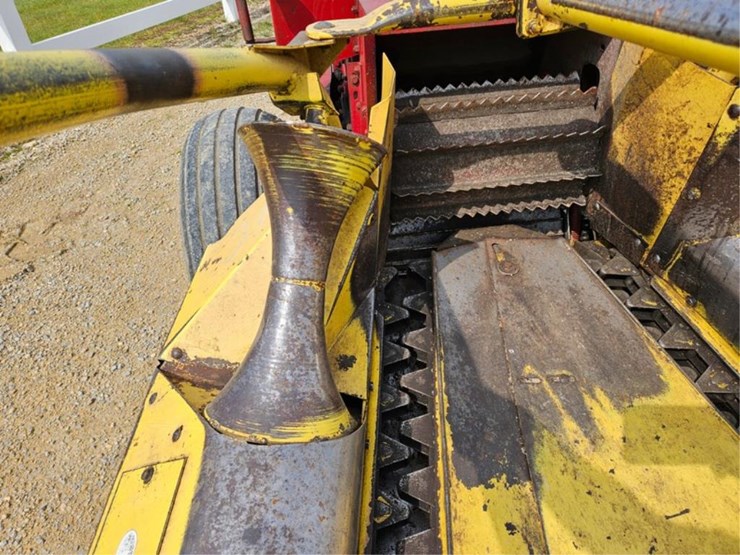 new-holland-770-image-19