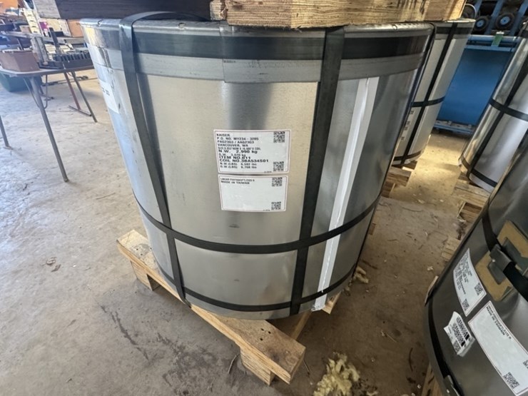 32"-hot-dip-coated-steel-slit-coil-image-1
