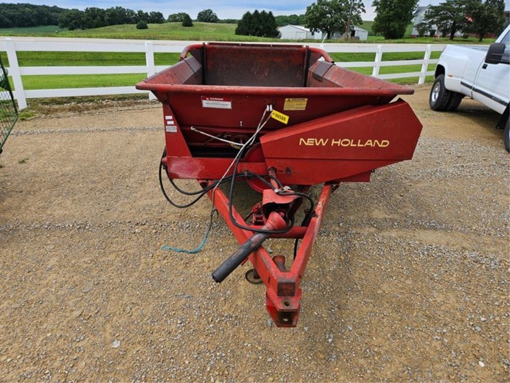 new-holland-145-image-8