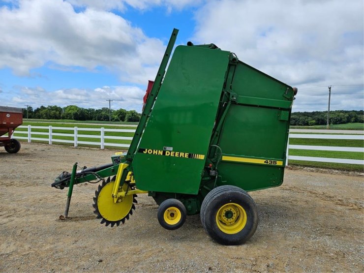 john-deere-435-image-2