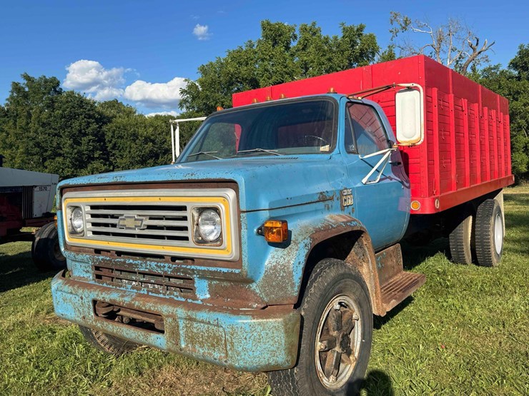 1973-chevy-c-60-custom-deluxe-image-3