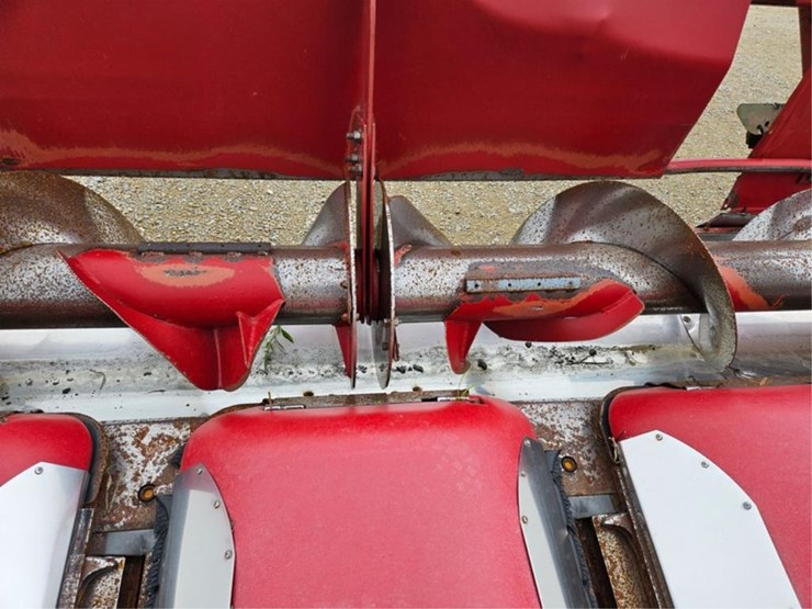 case-ih-2412-image-12