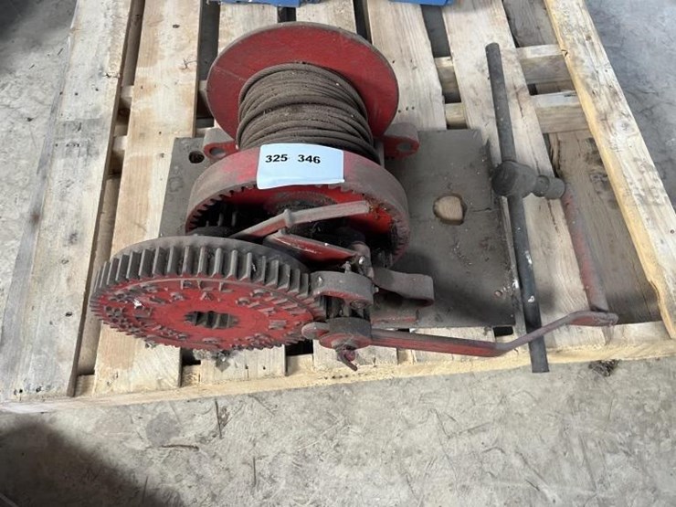 beebe-bros.-all-steel-5-ton-winch-image-2