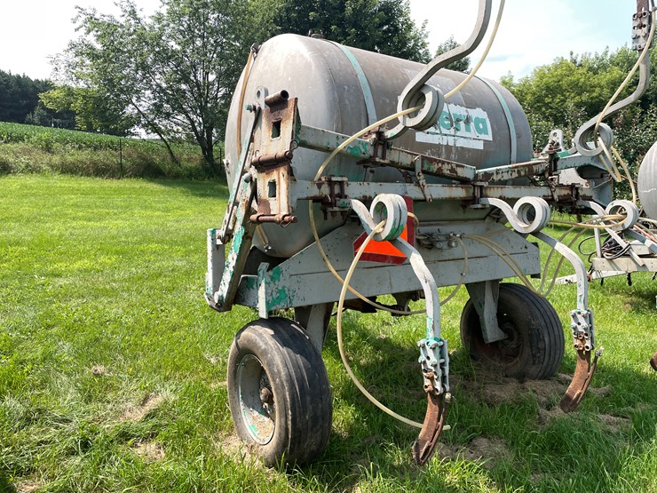 #5483-•-top-air-pull-behind-40'-sprayer-image-6
