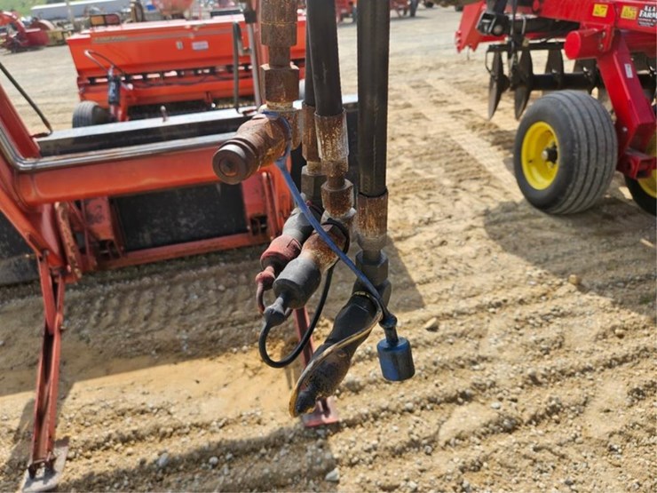 case-ih-l655-image-16