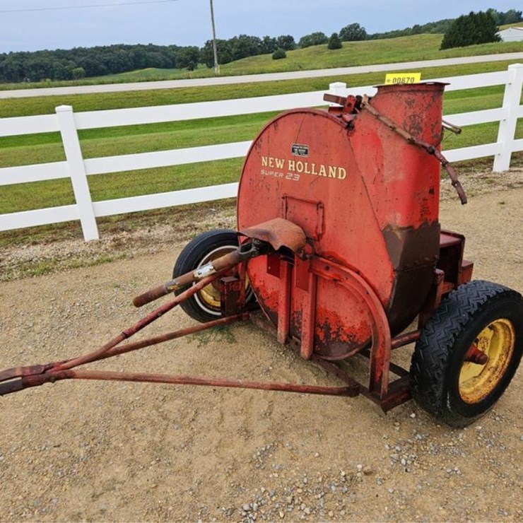 NEW HOLLAND 23