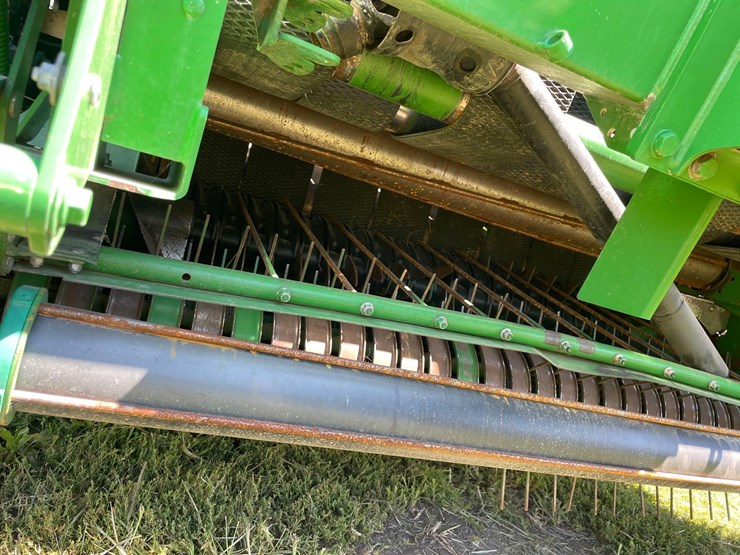 2013-john-deere-569-premium-image-21