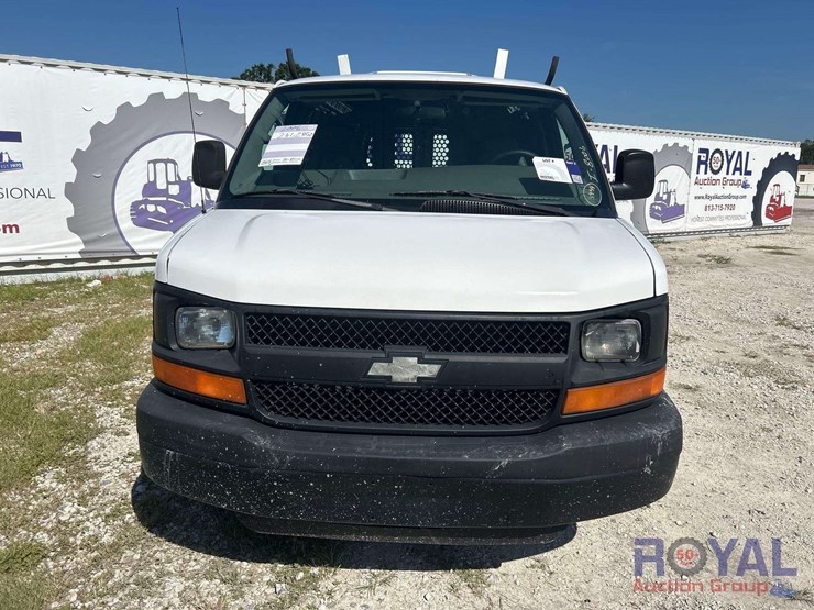 2006-chevrolet-express-2500-cargo-van-image-24
