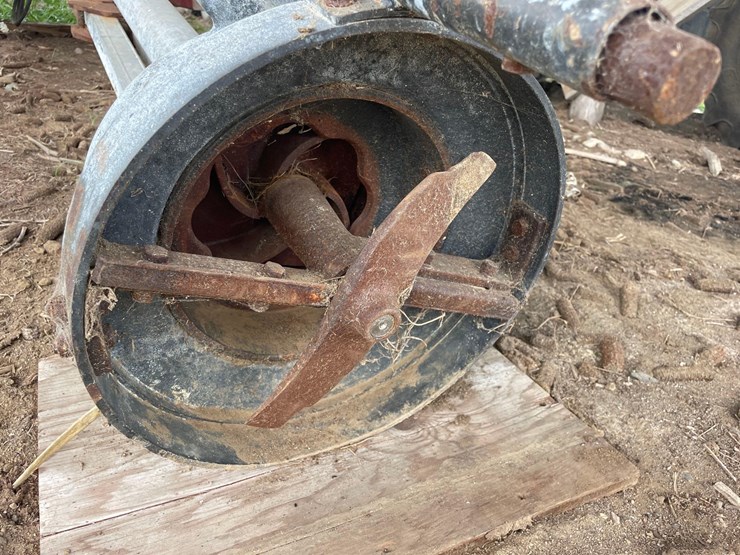 1998-balzer-6”-x-12ft-manure-pump-image-14