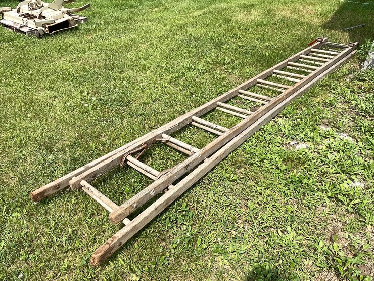 #5503-•-wooden-extension-ladder-image-4