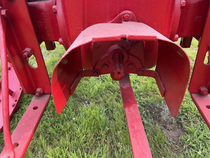 1940-farmall-h-distillate-image-34