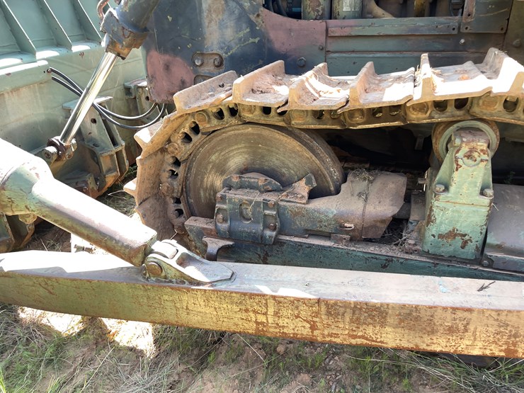 caterpillar-d7-image-22