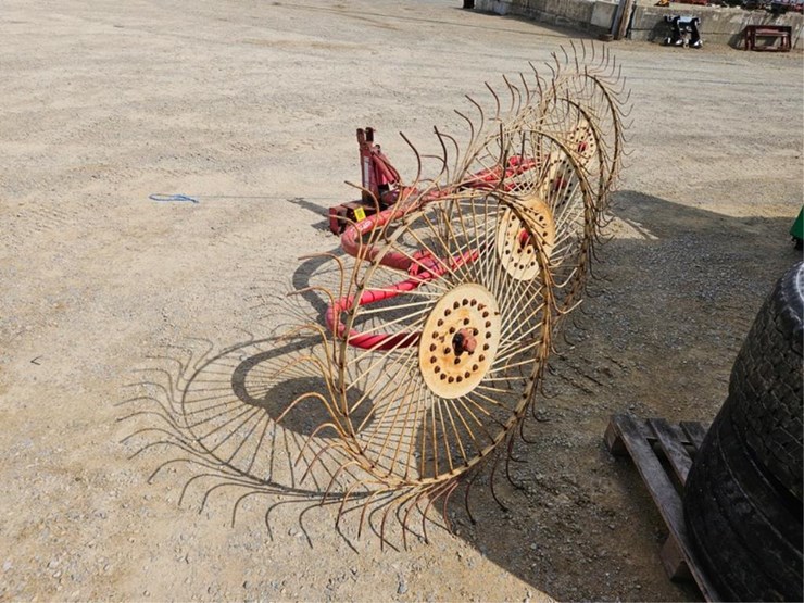 #293-•-3pt-4-wheel-rake-image-7