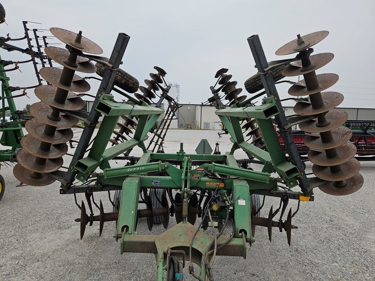 john-deere-630-image-3