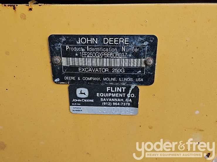 2011-deere-250g-lc-image-81