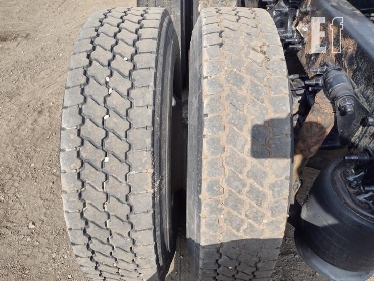 2018-18-freightliner-cascadia-truck-tractor^title^-9514-image-25