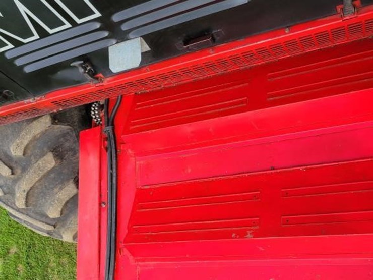 1985-massey-ferguson-860-image-23