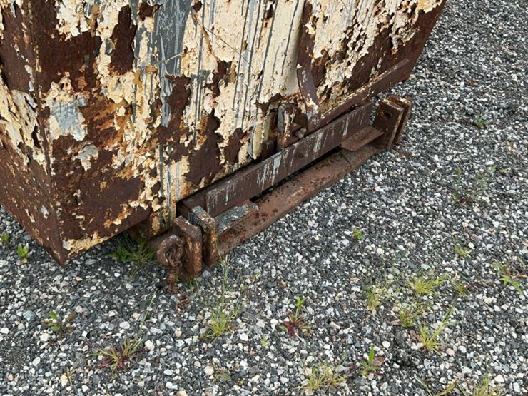 #165-•-self-dumping-hopper-image-8
