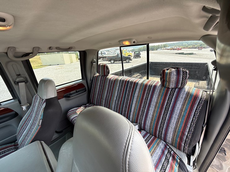 2006-ford-f350-image-19