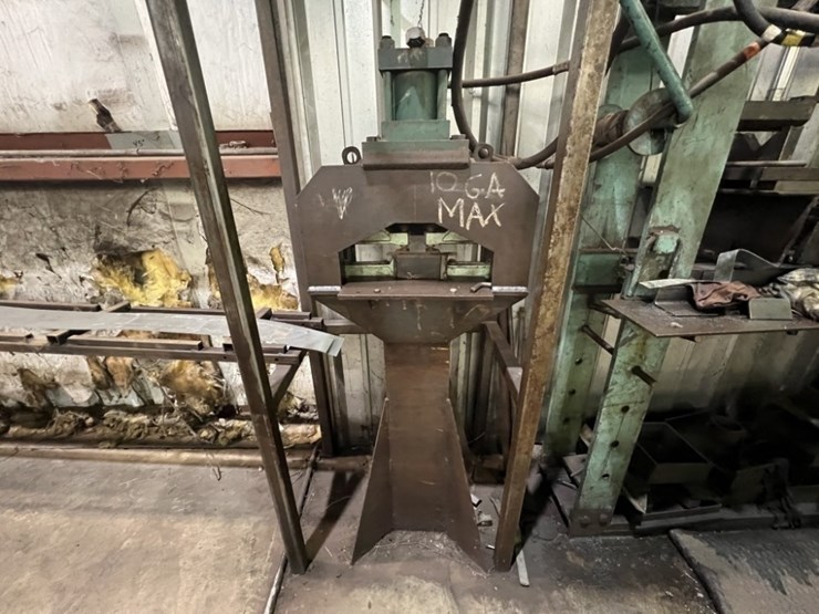 global-machinery-hydraulic-press-w/tank-image-11