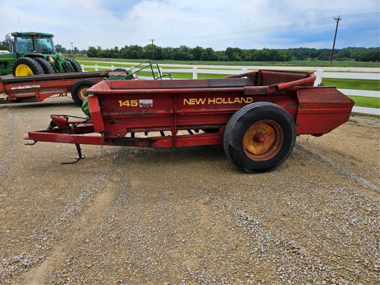 new-holland-145-image-2