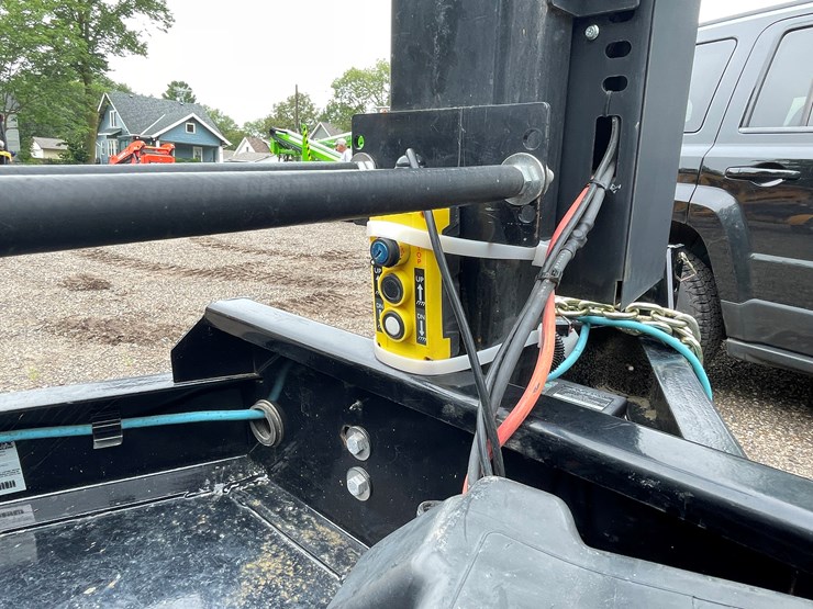 #166-•-2024-big-tex-22'-tilt-bed-equipment-trailer-(has-wi-title)-image-38
