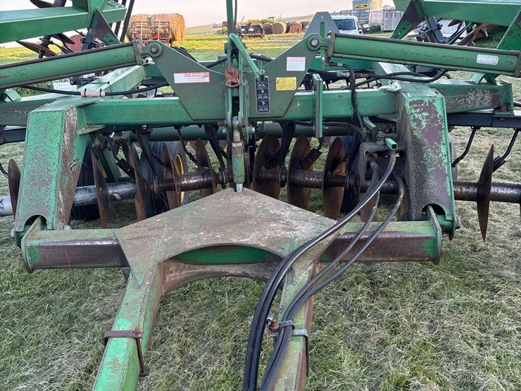 john-deere-630-image-7