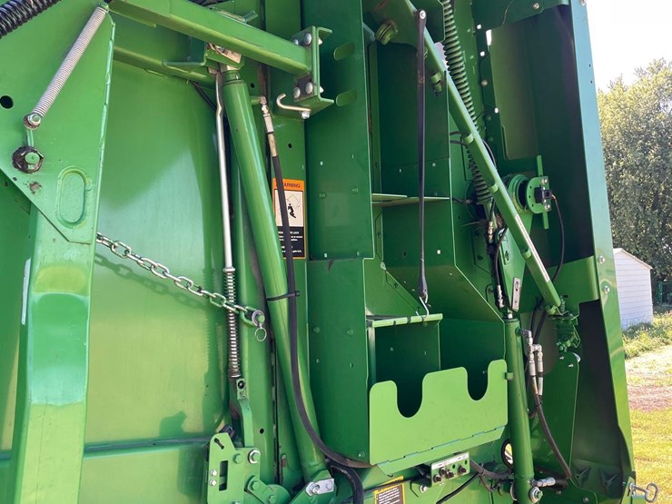 2017-john-deere-569-premium-image-24